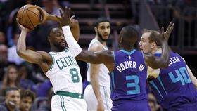 ▲沃克（Kemba Walker）對決前東家黃蜂攻下22分。（圖／美聯社／達志影像）