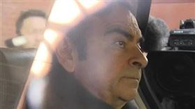 日產汽車前董座戈恩從日本棄保潛逃後現身黎巴嫩，有法國媒體指出，這項逃脫妙計是由戈恩（Carlos Ghosn）的妻子卡洛．戈恩（Carole Ghosn）策畫。（圖／翻攝自FRANCE 24 English YouTube頻道）