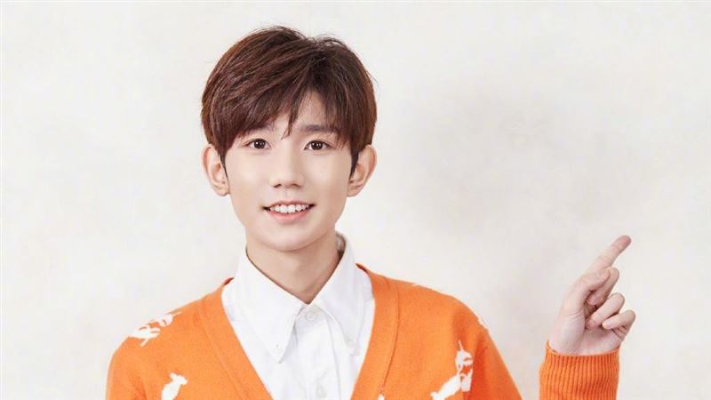 舞台火花濺到眼前！男星這舉動惹心疼