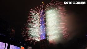 2020台北跨年晚會101煙火。（圖/記者林聖凱攝影）