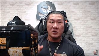 館長開賣乾拌麵　1包30元含4醬