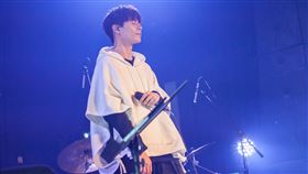 柯朋宇,飆風老爹,演唱會,創作,歌曲,自創,高雄,北飄,朋友,麥克風,情歌,王子 圖／翻攝自杉朋娛樂提供