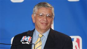 美國職業籃球聯盟NBA前總裁史騰（David Stern）（圖／翻攝自NBA on TNT Twitter）