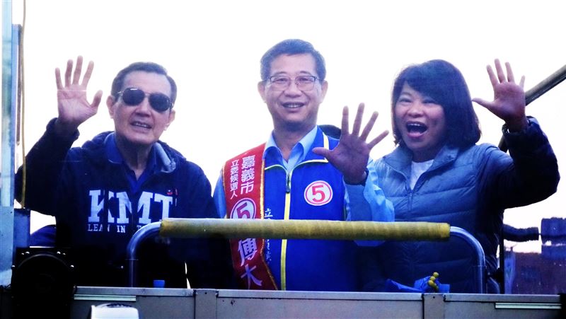 馬英九嘉義市輔選傅大偉　讚非池中物