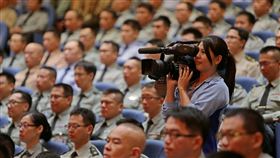 軍聞社,黑鷹,迫降,求救,生還