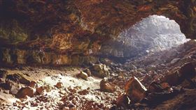 山洞,洞穴（示意圖／Pixabay）