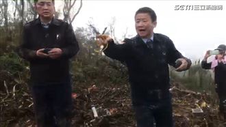 黑鷹迫降／驚恐！生還中將現場忙指揮