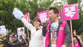 郭子乾力挺蕭美琴！站路口陪掃街衝刺
