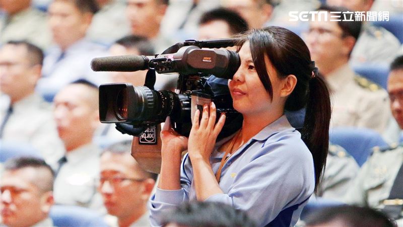 護士轉記者考扛攝影機　陳映竹：真假