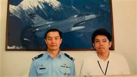 黑鷹,傳令兵,沈一鳴,參謀總長。(圖/翻攝自李同學臉書)