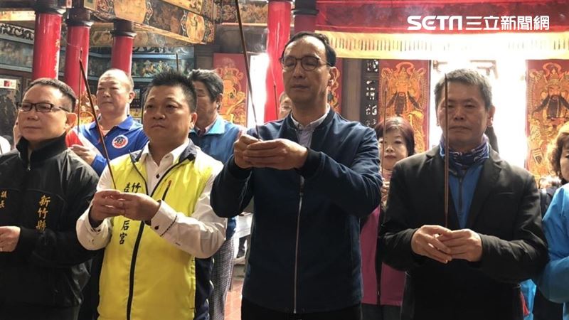 朱為黑鷹失事祈福：保佑傷者早日康復