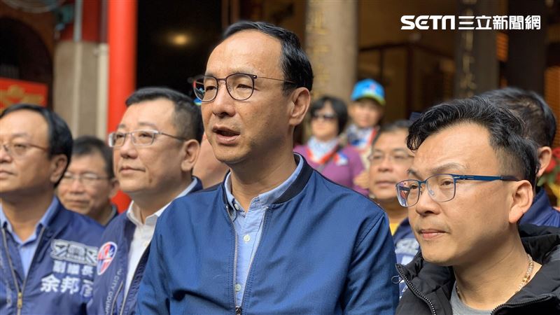 黑鷹失事網掀究責馬　朱無奈搖頭說…