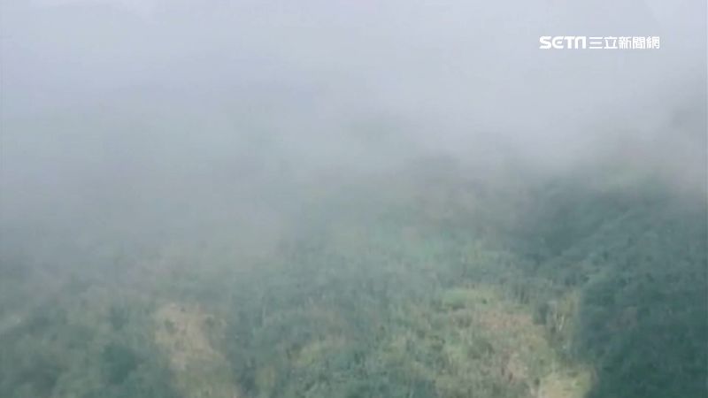 疑雲層太厚釀禍　目擊者曝黑鷹怪行蹤