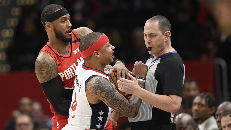 NBA／只打1分半　矮湯被趕出場！