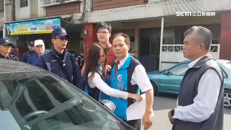 藍梅山黨部賀卡籲棄保　簡明廉怒砸蛋
