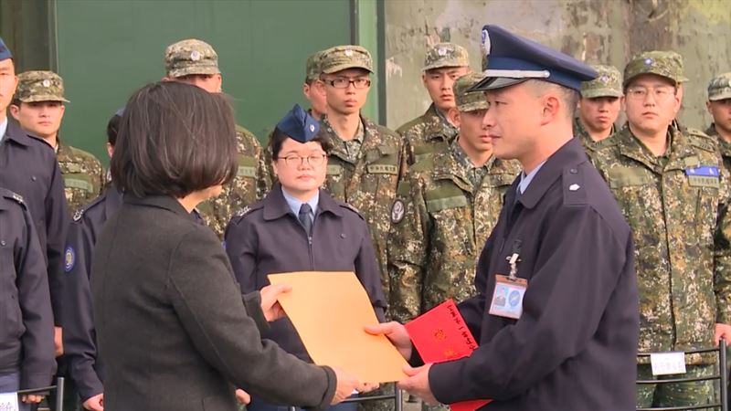 懷念沈一鳴！官兵致上「總長追思卡」