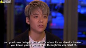 Amber在美國節目中聊起雪莉。（圖／翻攝自YouTube）