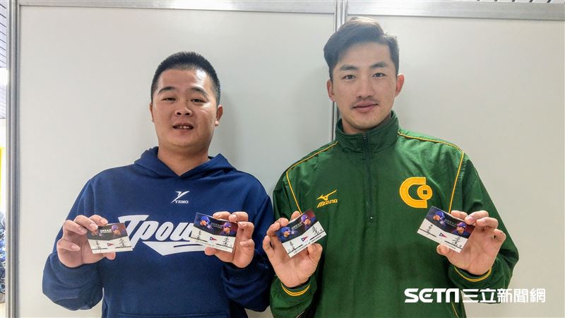 棒球／吳昇峰王宗豪　登上中職球員卡