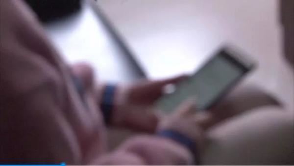 女控男網紅帶友3P　特徵曝光網瘋猜