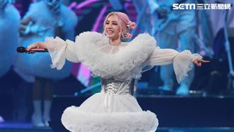 蔡依林對我有意思！男粉太嗨遭拖出場