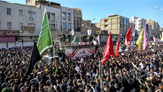 伊朗將領遭美狙擊！遺體運回民眾悼念