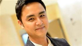 唐嫣,羅晉,伴郎,明道（圖／翻攝自新浪娛樂）