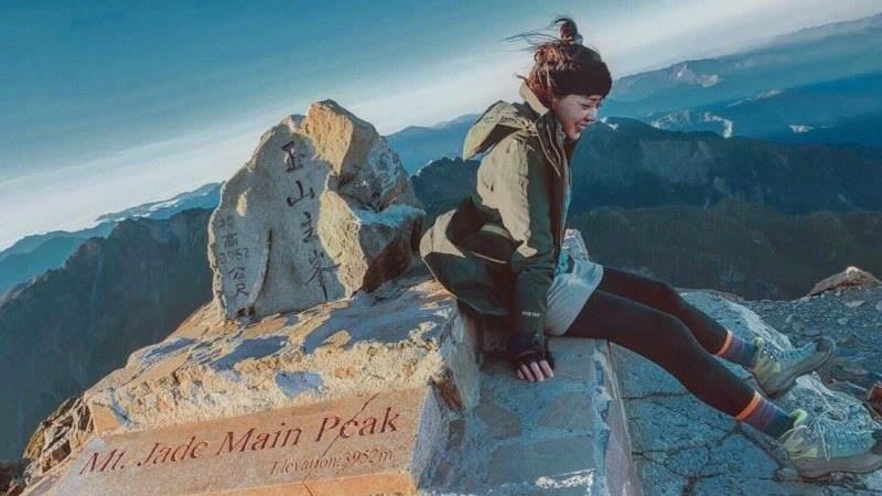 女星跨年登百岳原因曝…只為離世的她