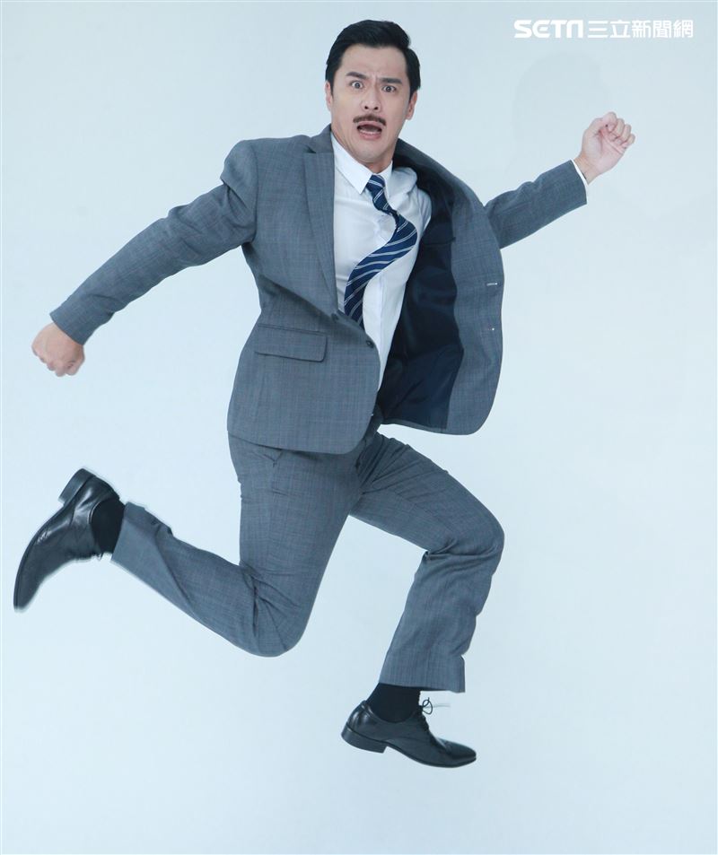 竇智孔演舞台劇「步步驚笑」。（記者邱榮吉/攝影）