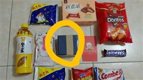 全家199福袋！他驚見「媽祖級開光物」…嗨翻：戀愛了（圖／翻攝自PTT）