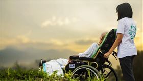 病主法上路一週年，衛福部6日發布新聞稿宣布11類罕病即日起正式納入病主法。根據衛福部統計，截至目前全台有1萬1317人完成簽署。（示意圖／圖取自Pixabay圖庫）