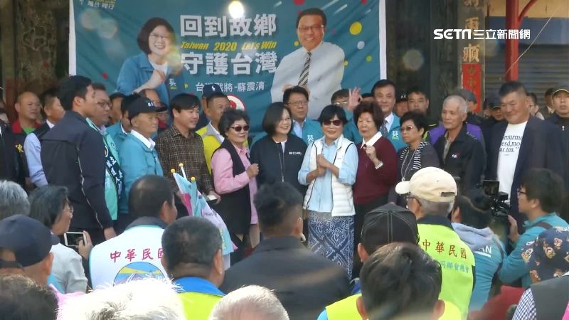 車掃故鄉出發　蔡堂哥姐喊高票當選