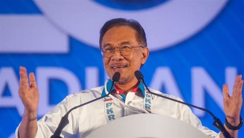 馬來西亞民調：華人多盼安華接任首相