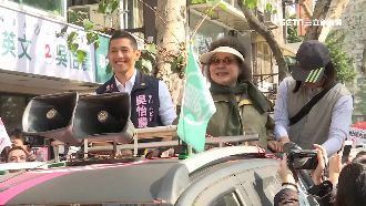 陳菊站台吳怡農　吳母化分身為子掃街