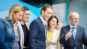 奧地利總理庫爾茨（Sebastian Kurz）就職時僅33歲，成全球最年輕民選領袖（圖／翻攝自Sebastian Kurz臉書）