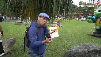 燒陸籍護照！他呼籲台灣人珍惜投票權