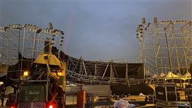 蘇巧慧造勢晚會舞台鷹架倒塌　幸無人傷新北市立委蘇巧慧預計9日在樹林興仁夜市舉辦造勢晚會，舞台鷹架8日下午疑因風勢過大倒塌，幸無人受傷。警方拉起封鎖線防止誤闖。（民眾提供）中央社記者黃旭昇新北傳真　109年1月8日