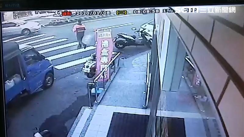 畫面曝光！南投消防員遭貨車撞飛重傷
