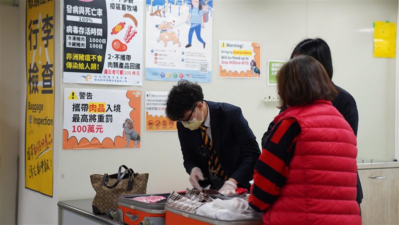 非洲豬瘟罰單六百多張　陸客逾半數