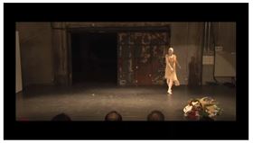 日本媒體今天報導，日本知名舞踏家大野慶人昨天因敗血症去世，享壽81歲，由家人舉辦葬禮，將擇期舉辦送別會。大野慶人父親為已故舞踏家大野一雄。(圖/截圖自Youtube)