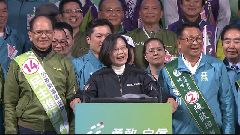 蔡英文宜蘭造勢！民眾大喊：我們愛妳