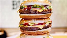 連鎖速食業龍頭麥當勞8日表示，將在加拿大擴大試賣「超越肉類」公司製造的素肉漢堡（圖取自facebook.com/beyondmeat）