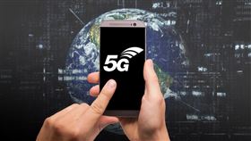 5G競標進入22日，市場預估，10日上午標金就會突破4G紀錄。（中央社）
