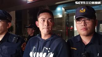 暴怒推倒警　趙駿亞移送低頭不發一語