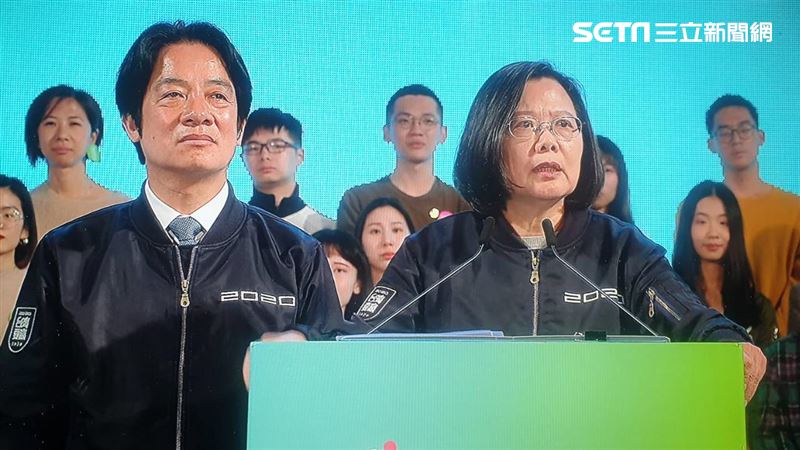 史明缺席選前之夜　小英情緒激動喊話