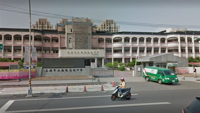 高雄男疑走錯投票所　飆罵髒話被警逮