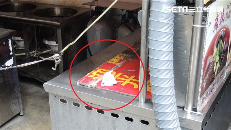 攤位撿到「長長選票」　警採指紋追人