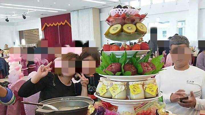 超狂八層水果塔　網讚：浮誇無極限