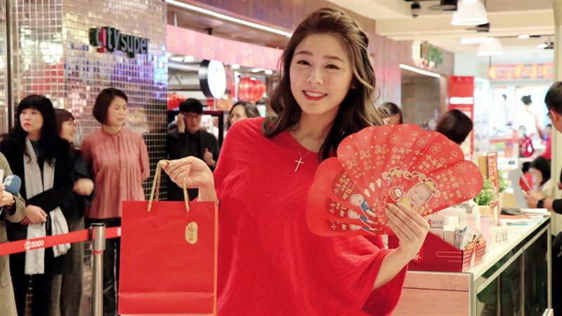8月兒過年沒紅包　白家綺曝背後原因