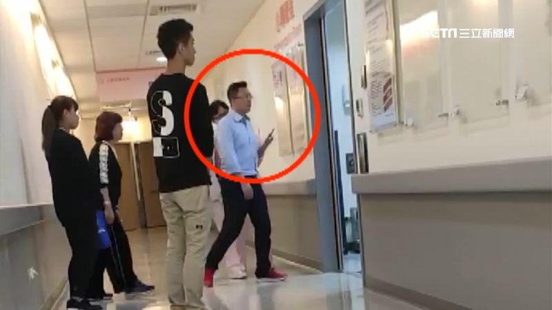 刀開一半被打斷！議員遭轟擅闖手術房