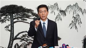 駱惠寧掌中聯辦首度發表談話  盼香港重回正軌新任北京中央駐香港聯絡辦公室主任駱惠寧，6日在中聯辦發表就職後首度公開談話。他說，這半年來，香港情勢讓人揪心，大家都熱切期盼香港能「重回正軌」。（中通社提供）中央社  109年1月6日